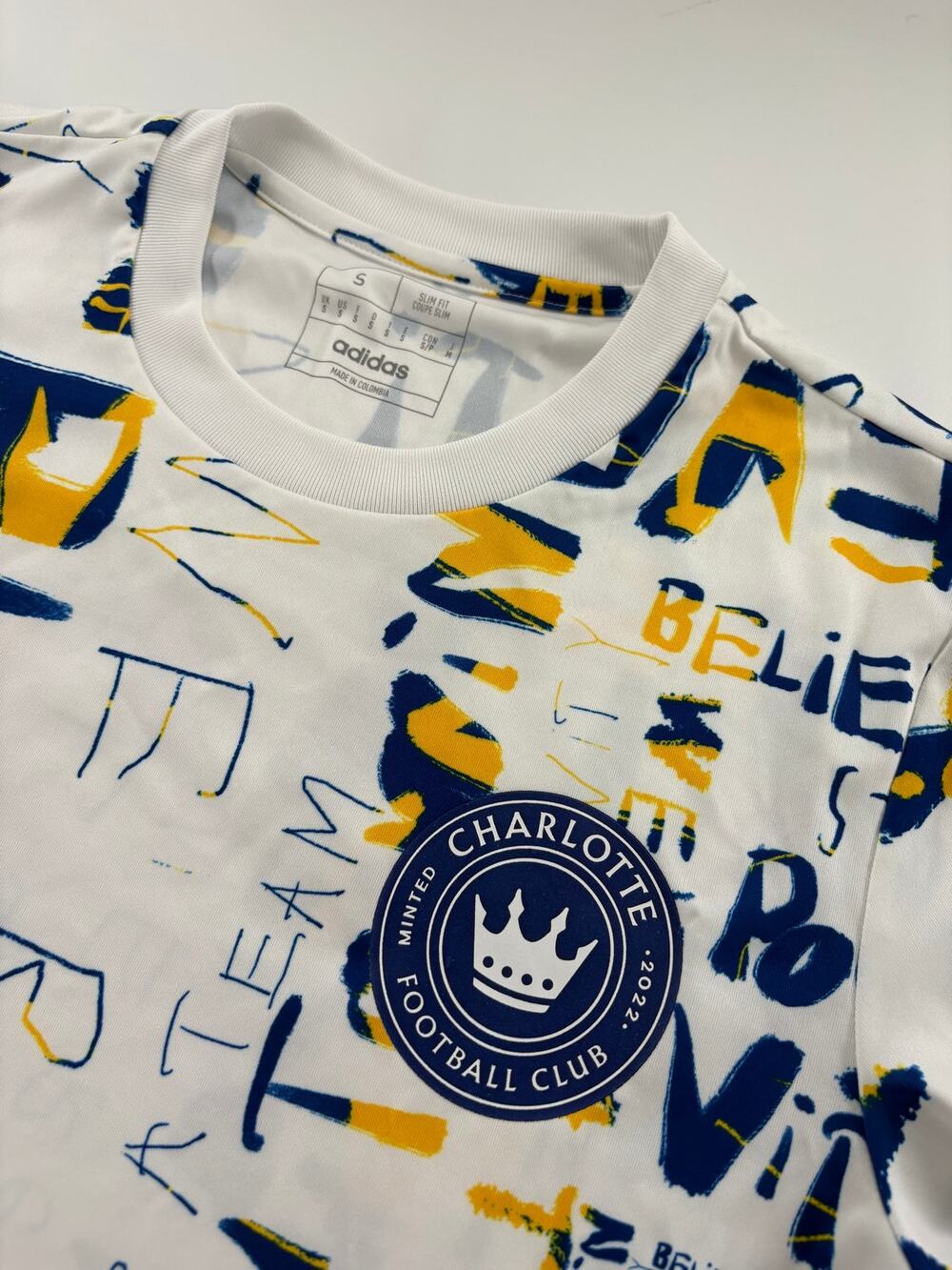 Adidas Charlotte FC Believe Graphic T-Shirt Men's Small White Navy Gold